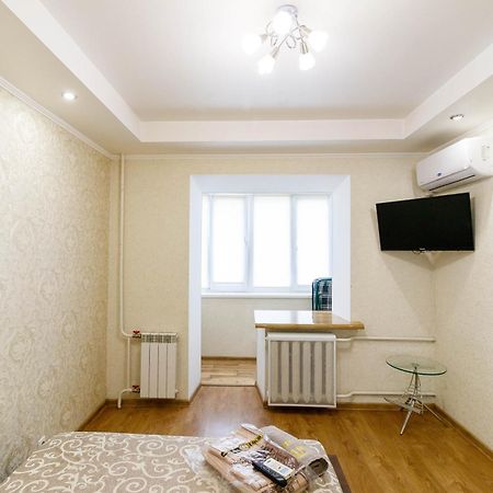 Kvartirkoff Na Polku Azov 32B Kijev Kültér fotó